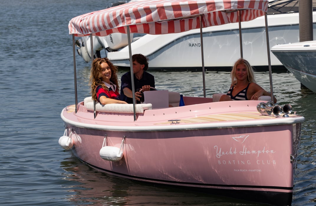 22’ 2025 Yacht Hampton Electric-1