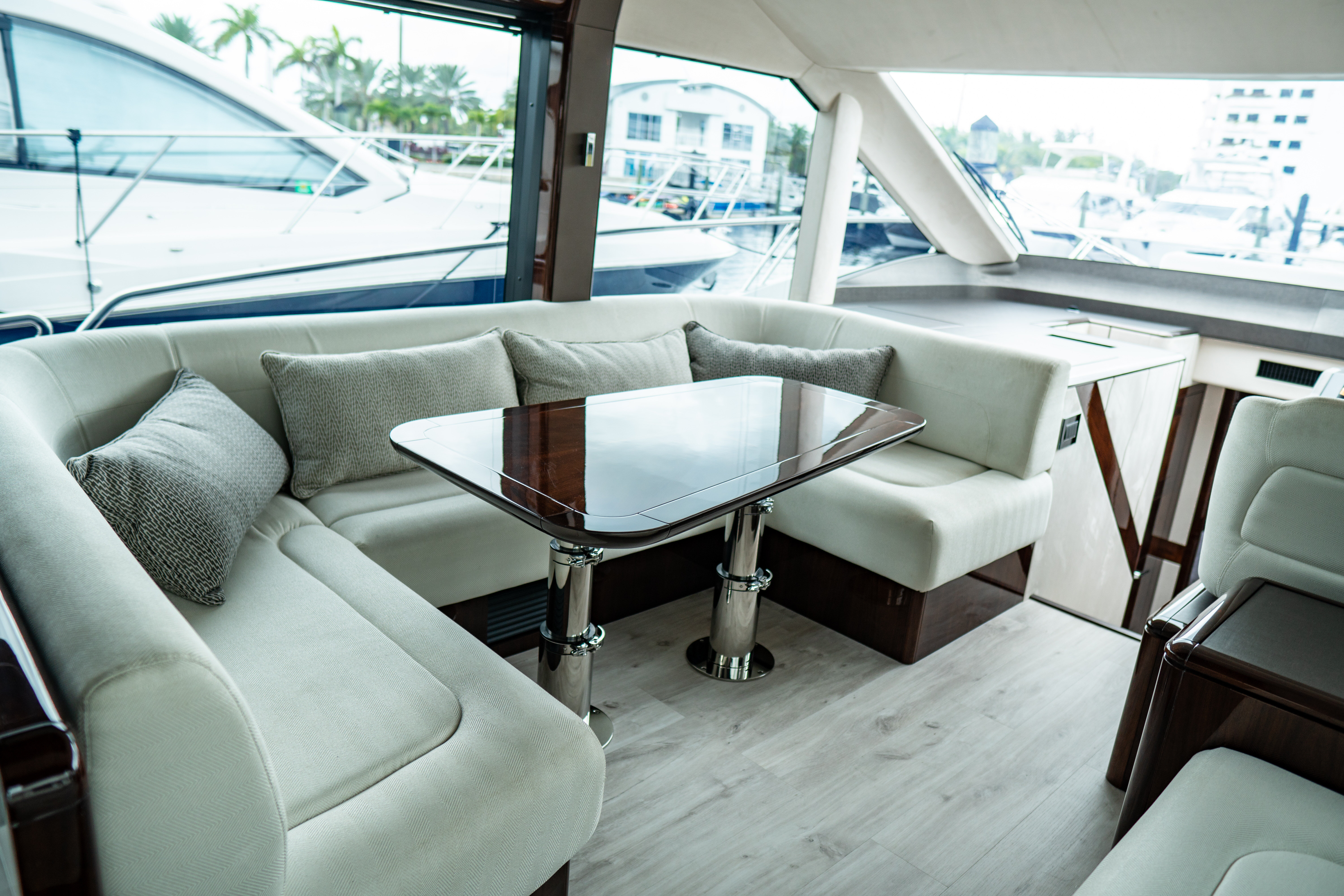 56' 2023 Galeon - DELRAY Image 4