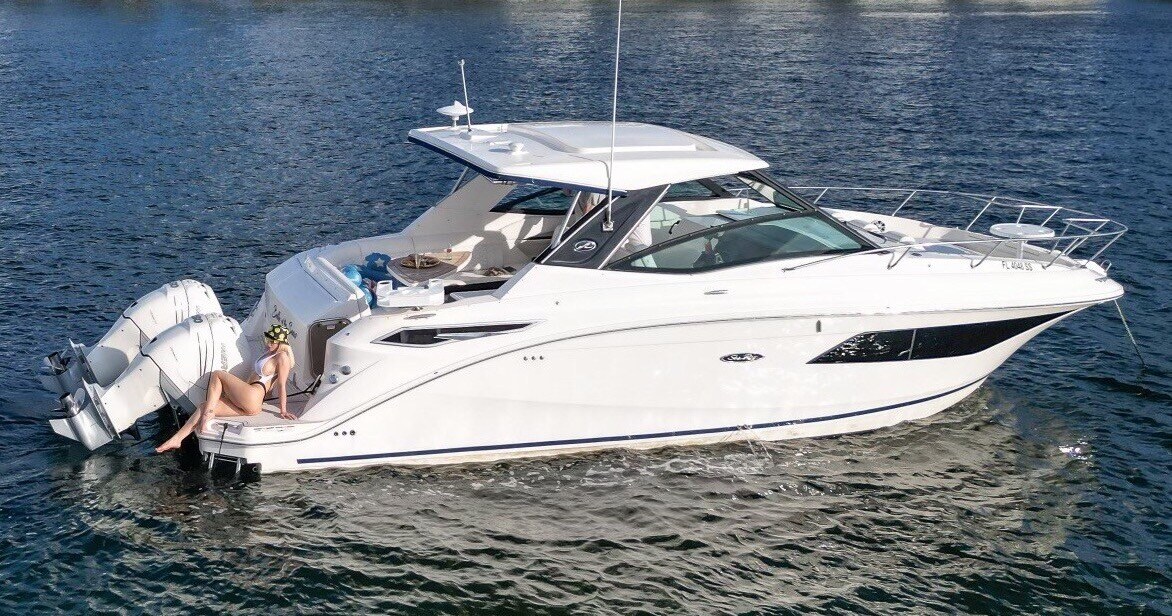 32' 2020 Sea Ray Sundancer - Delray Image 1