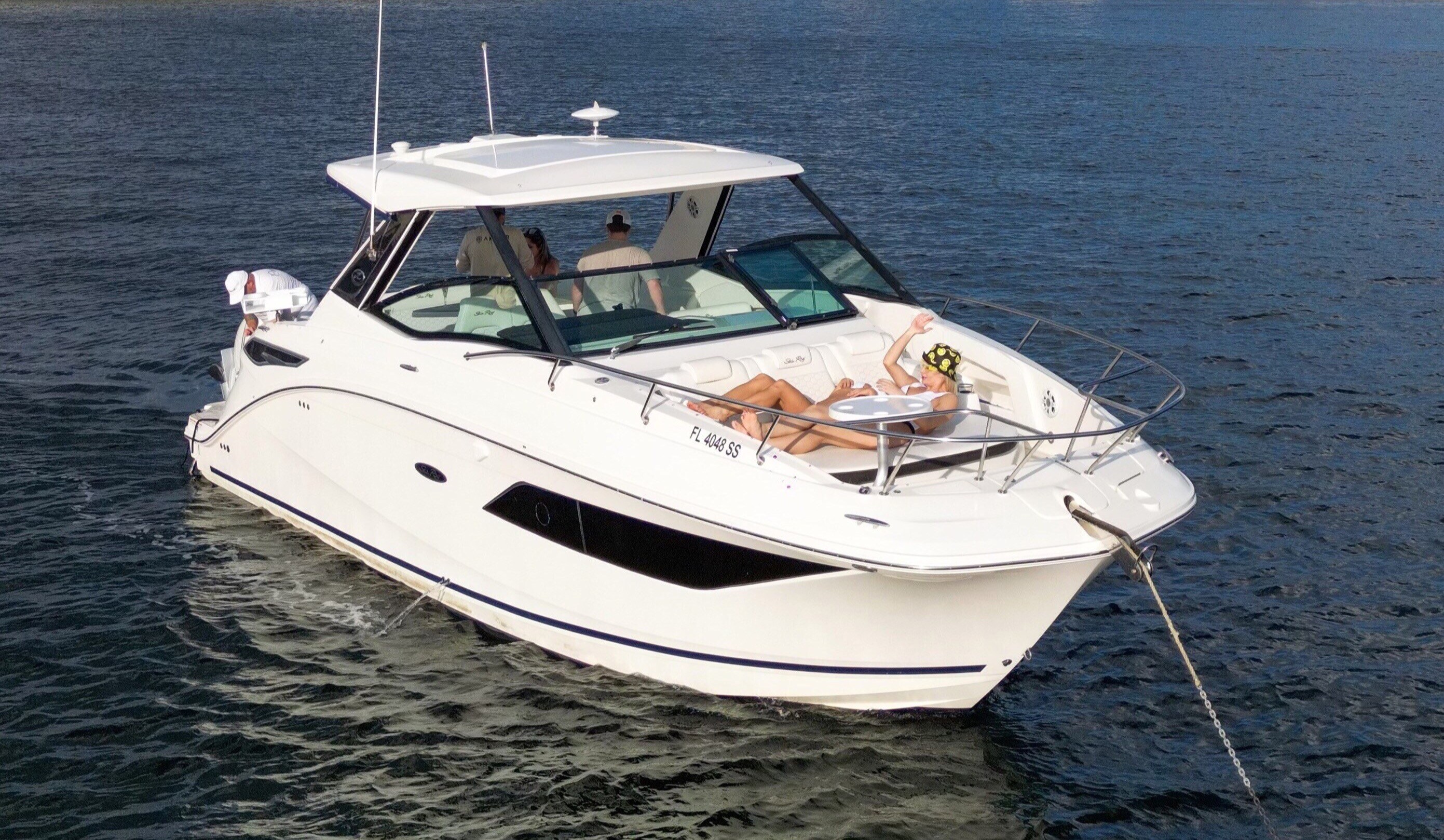 32' 2020 Sea Ray Sundancer - Delray Image 2