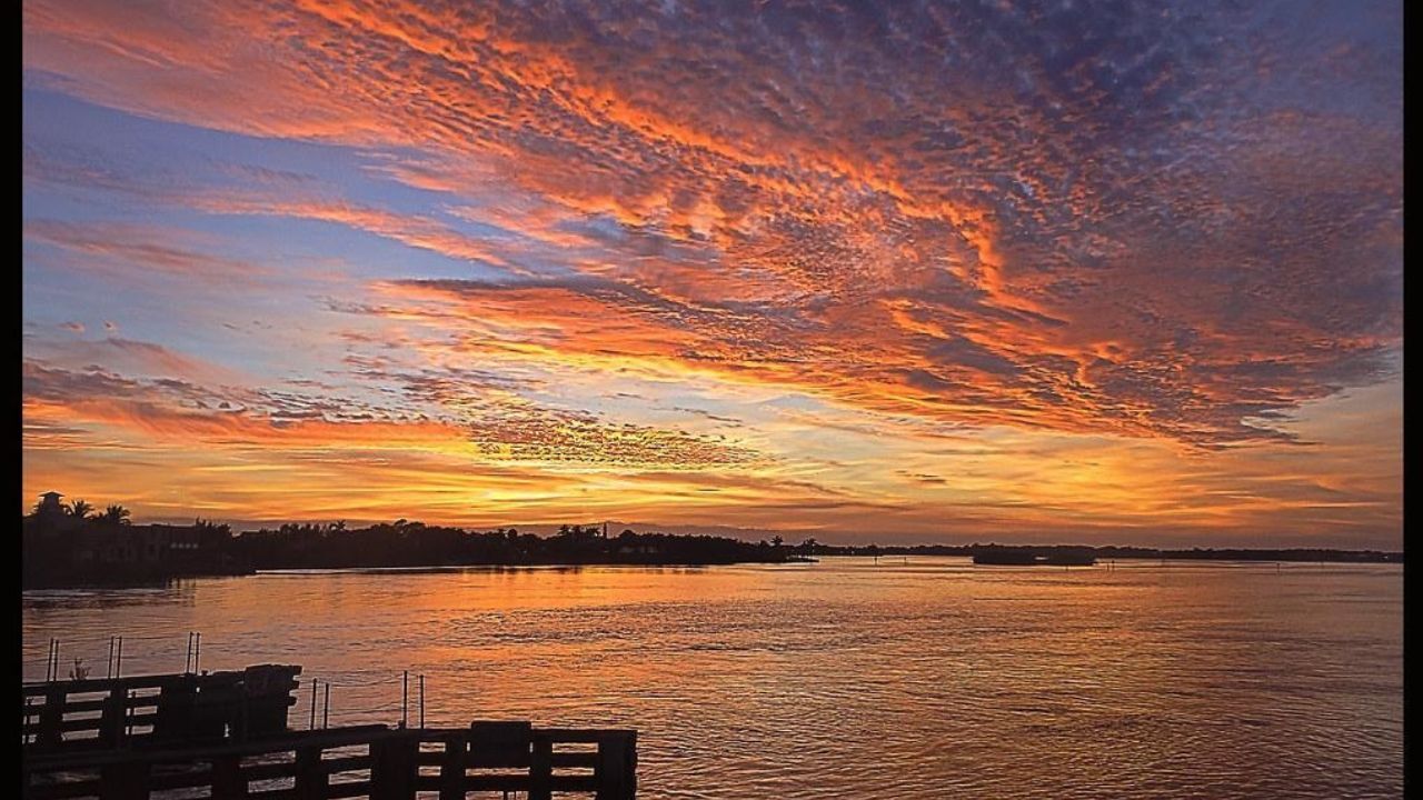 _A sunset at the Jupiter Sandbar in HDR.